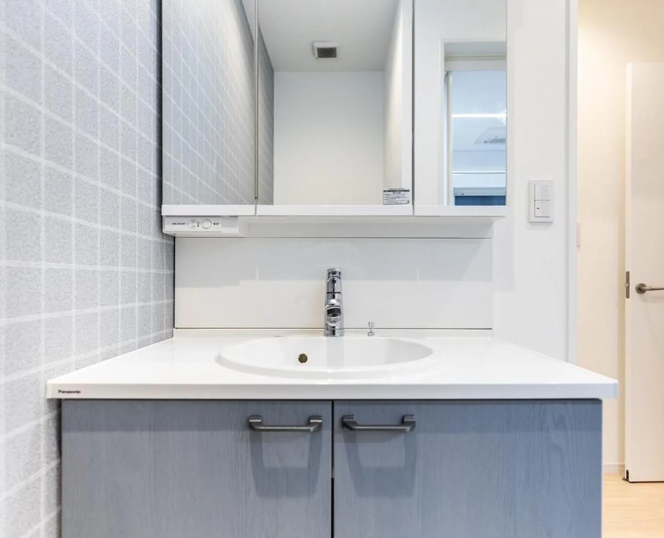 Apartment Nakamichi Ikanikan - Vacation Stay 12151 Osaka